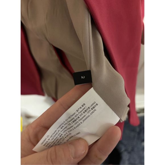 Brand New Theory Women's Size 2 Red Classic Cut Single Button Blazer Jacket Coat - Picture 6 of 7